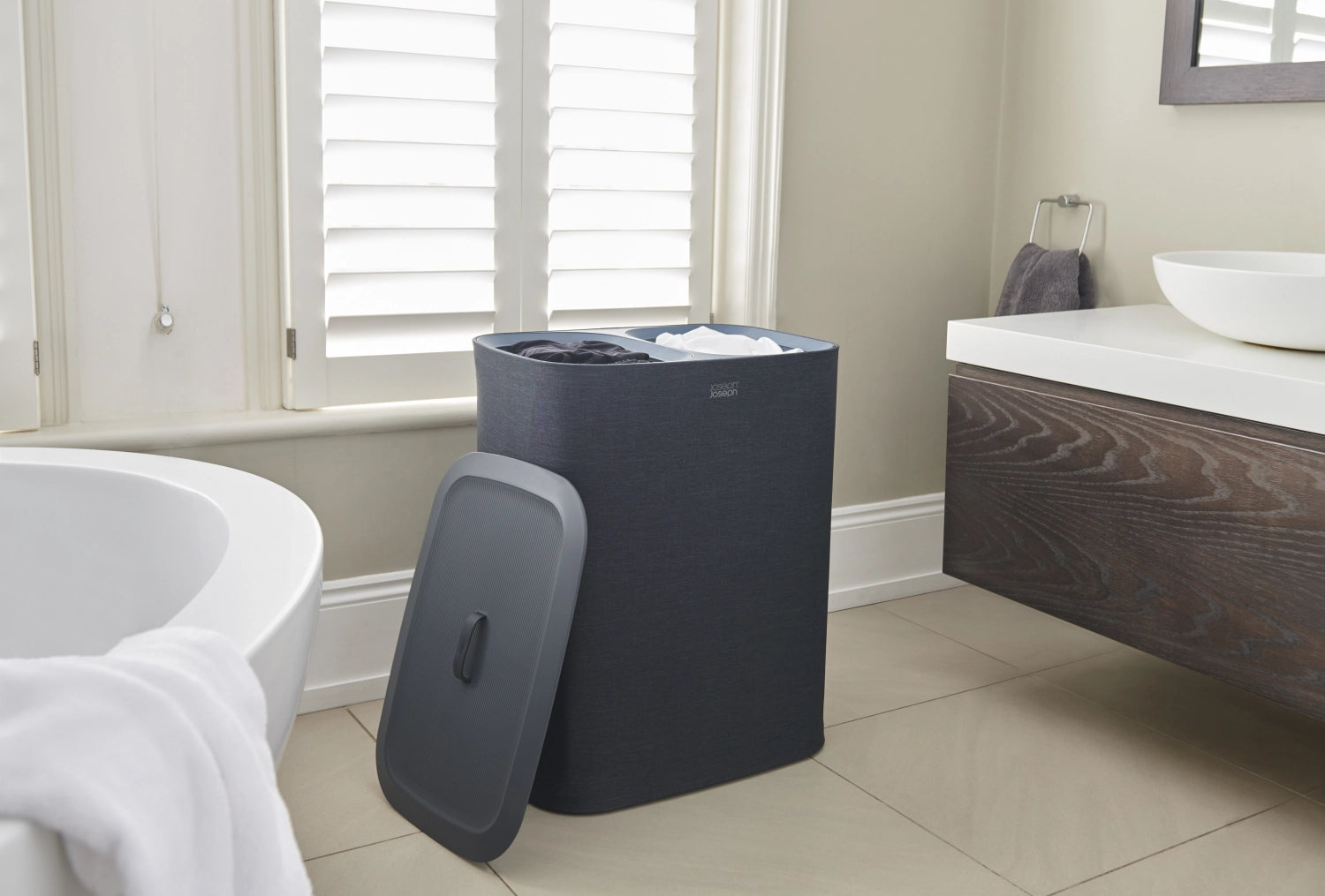 Tota 90-Liter-Wäschetrennkorb – Schwarz