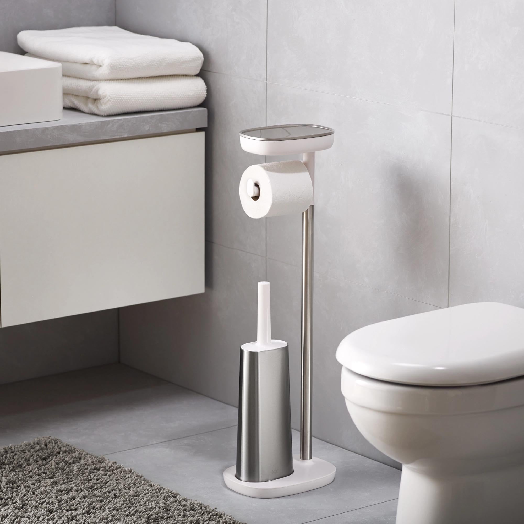 Stylischer Toilettenpapier-Ständer mit integrierter Bürste von Joseph Joseph. Ideal für kleine Bäder, hygienisch und langlebig.