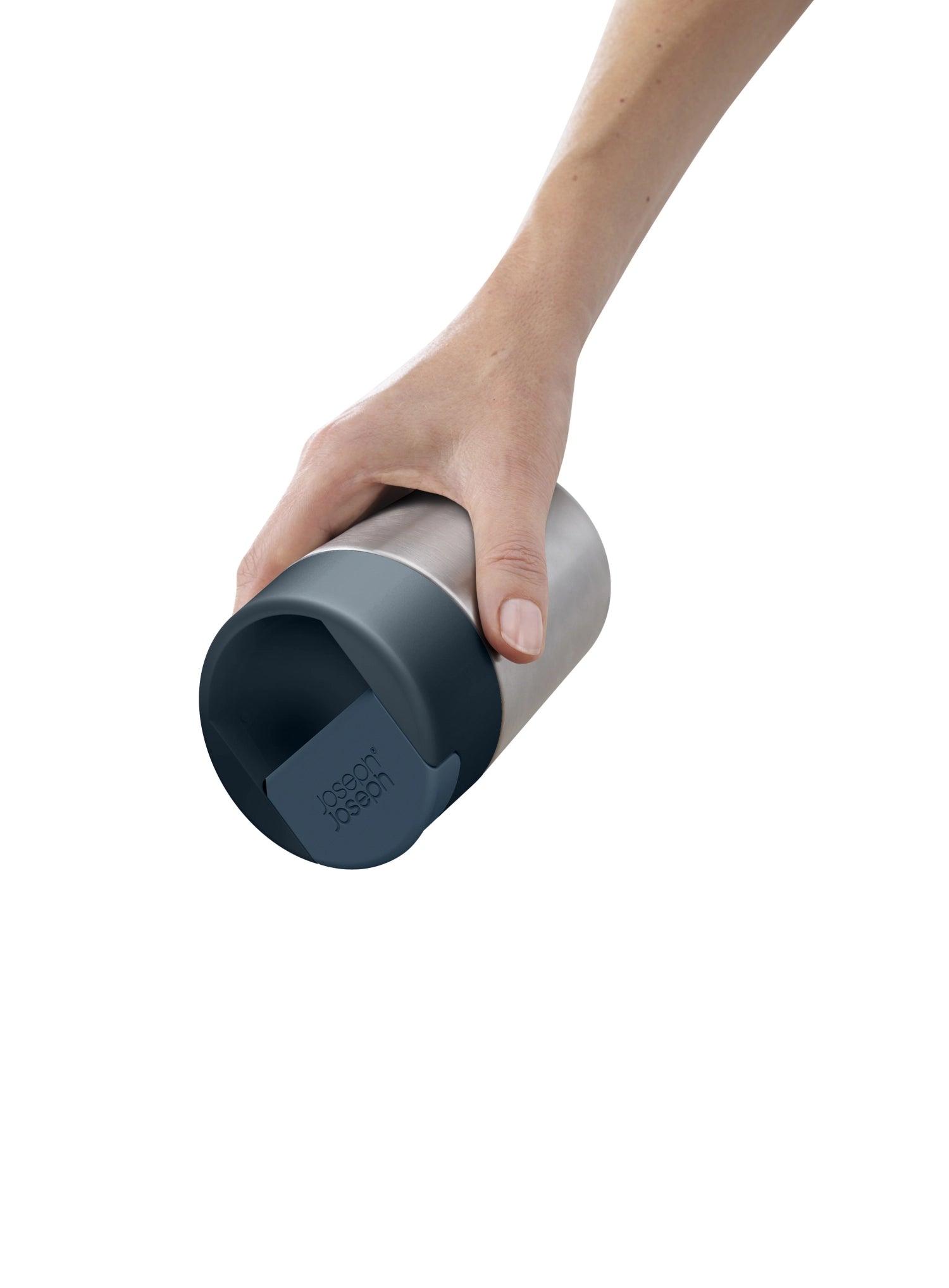 Eleganter Sipp Travel Mug (340ml) aus robustem Edelstahl von Joseph Joseph, ideal für Reisen und hält Ihre Getränke optimal temperiert.