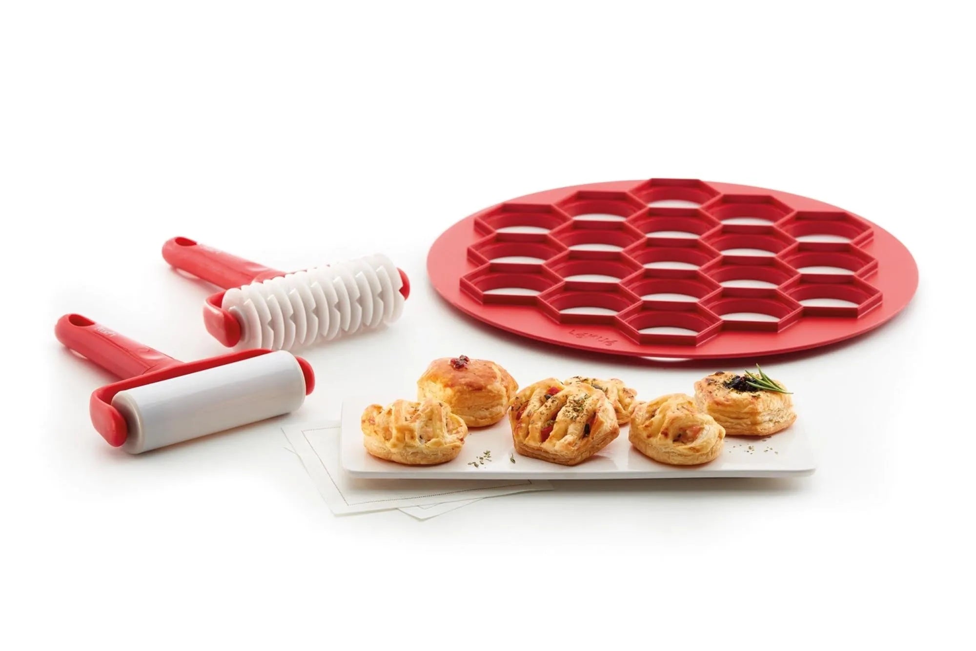 Mini Pies Set 4-tlg, Ø 30 x 15 mm in Rot präsentiert im Onlineshop von KAQTU Design AG. Backen ist von Lékué