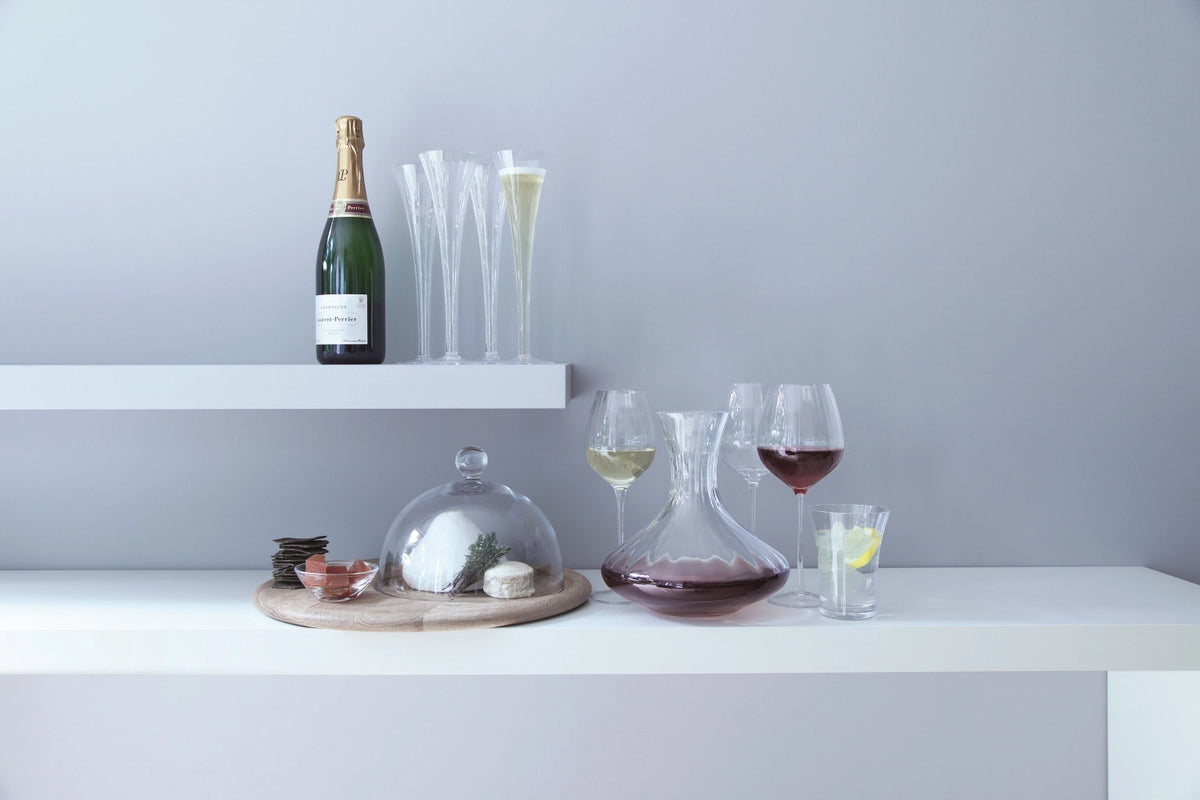 2er Set Aurelia Weissweinglas von LSA aus transparentem Glas, tulpenförmige Kelchform mit feiner Plisseefalte, Durchmesser 6 cm, Höhe 25 cm.