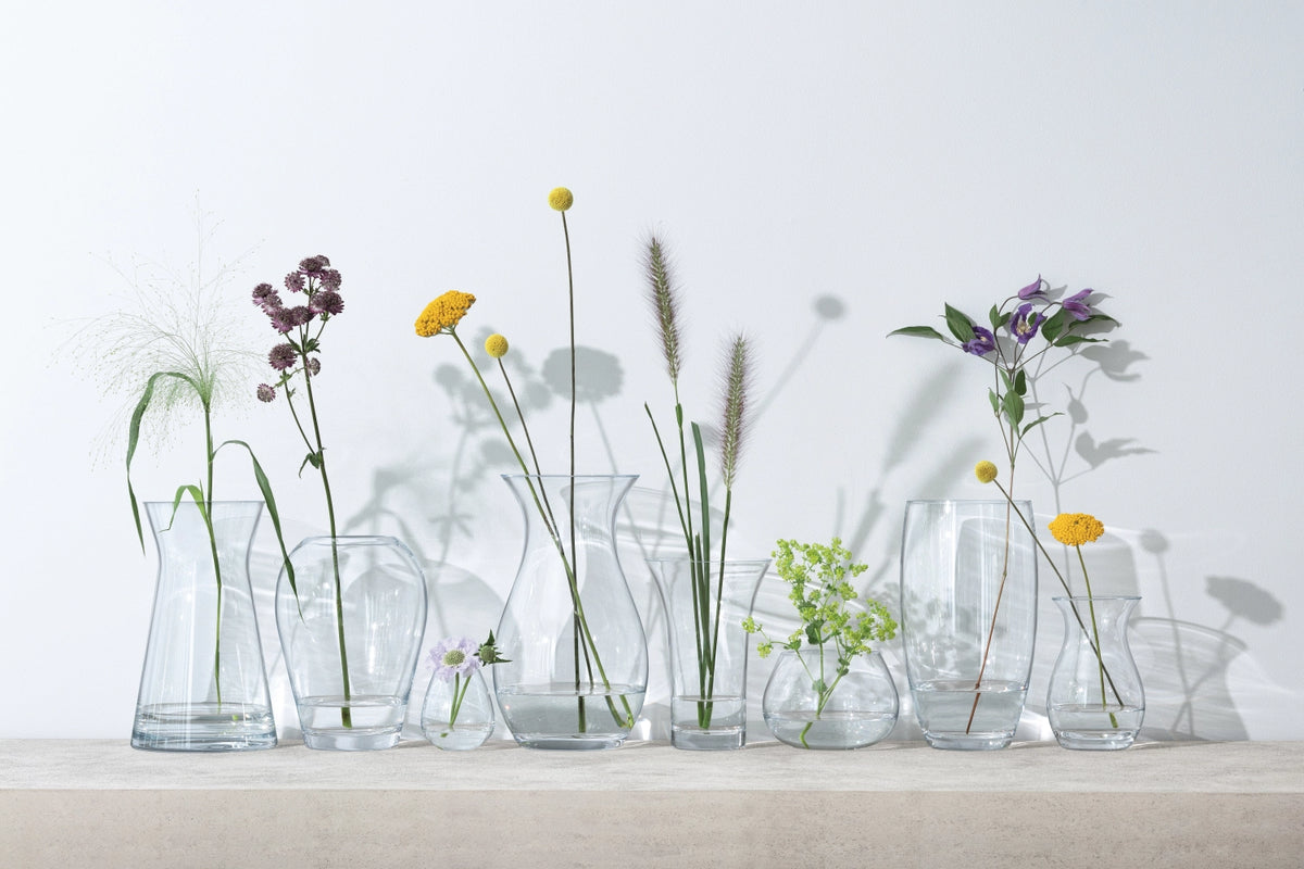 Flower Garten Strauss Vase  H25cm - klar in Transparent präsentiert im Onlineshop von KAQTU Design AG. Vase ist von LSA