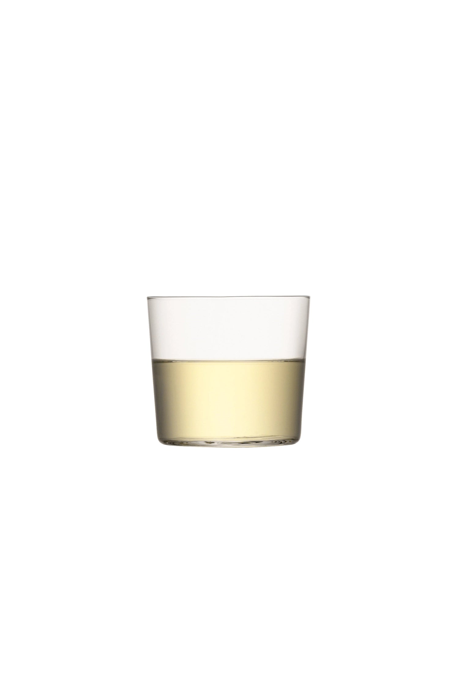 Gio Becher 310ml: Zeitloses Design aus klarem Glas von LSA.