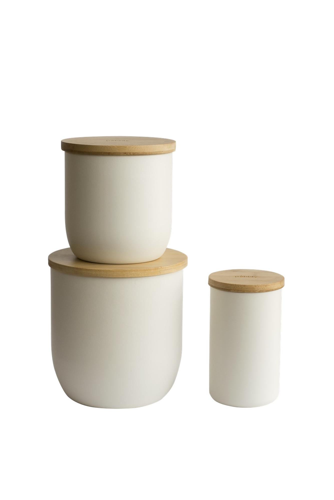 Stilvolle Metall-Cookie-Dose in Weiss von Pebbly, 2300ml, 15x15x15.5cm. Perfekte Aufbewahrung für Kekse und Snacks, langlebig und modern.