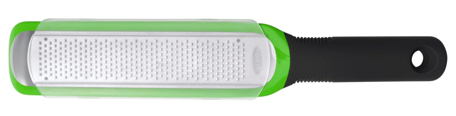 OXO Zestenreißer, geätzt in Grün präsentiert im Onlineshop von KAQTU Design AG. Küchenhelfer ist von OXO