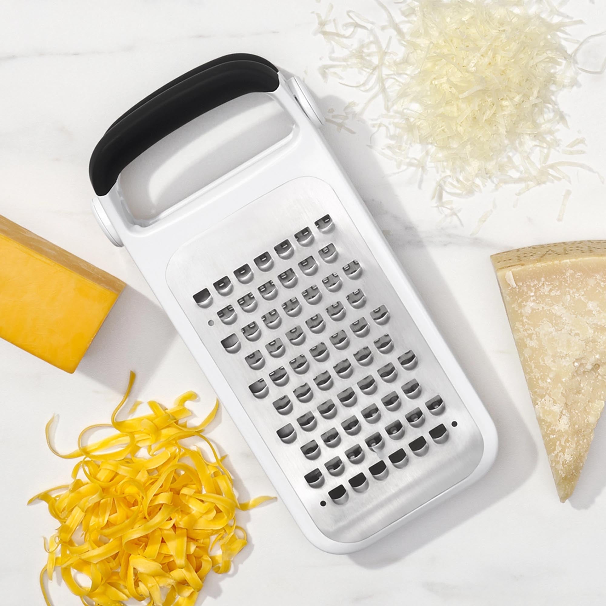 OXO Doppelreibe: Präzise, robust und ideal für jede Küche.