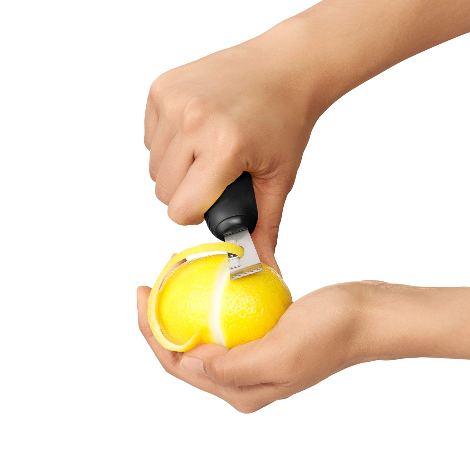 Guter Grips Zester Schäler von OXO, ergonomisches Design für müheloses Schälen und Zesten, ideal für die Küche und die Zubereitung von Speisen.