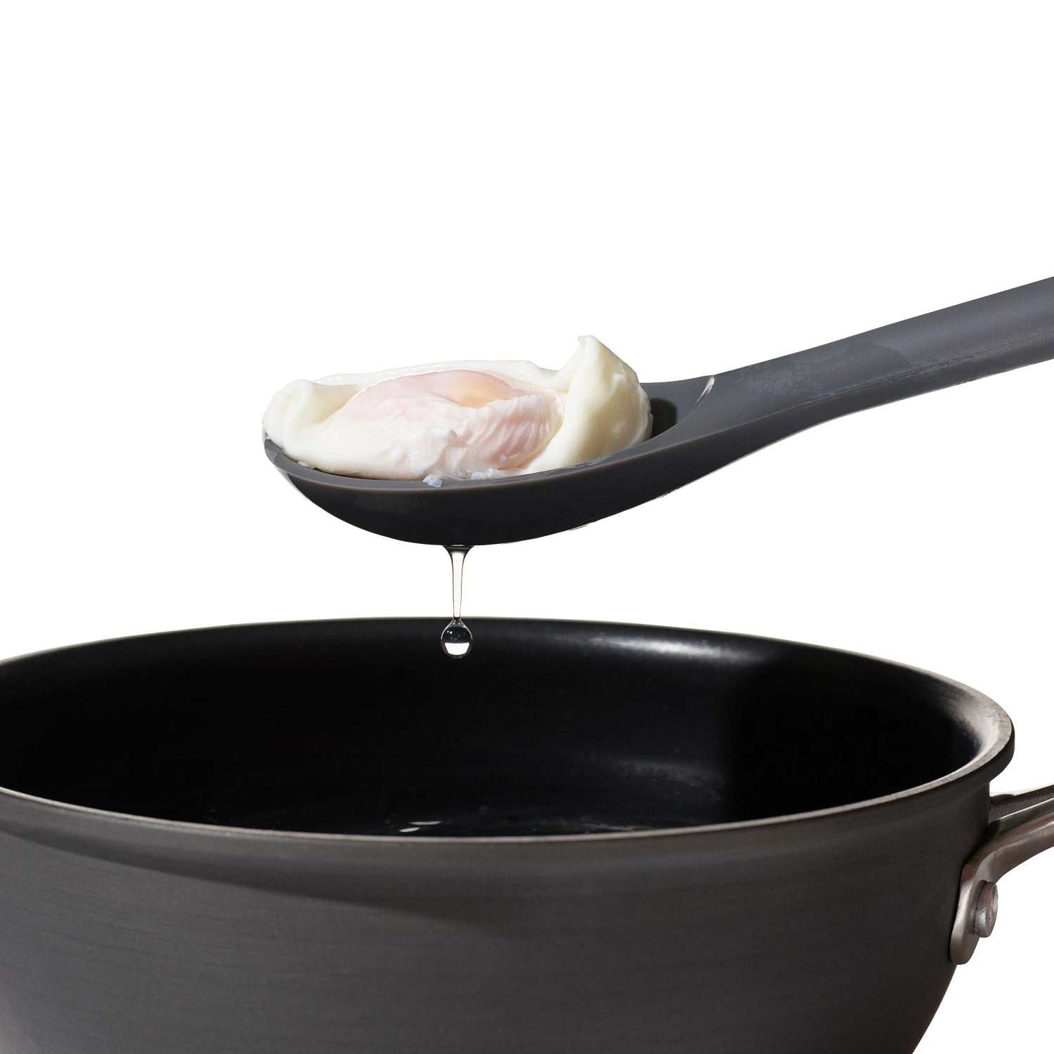 Silikon-Schaumlöffel von OXO: Perfekt zum Abschöpfen und Servieren, hitzebeständig, ideal für beschichtetes Kochgeschirr.