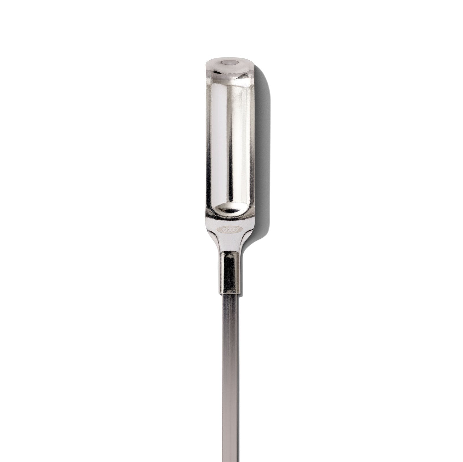 Robuste, 30 cm lange Edelstahl-Grillspiesse von OXO, ideal für Fleisch, Fisch und Gemüse. Spülmaschinenfest und ergonomisch.