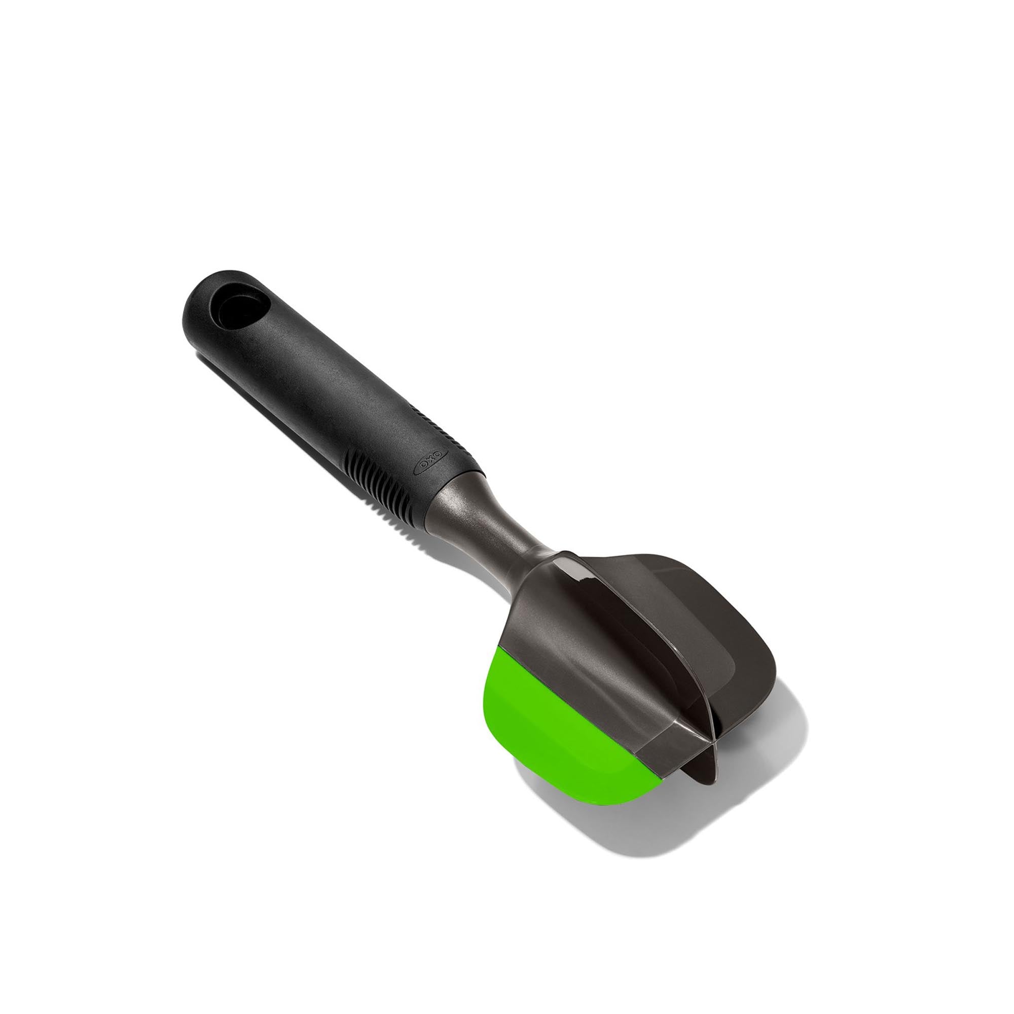 Der OXO Good Grips Avocado Stampfer Schaber: robust, ergonomisch, ideal für Guacamole. Langlebig, spülmaschinenfest, perfekter Küchenhelfer.