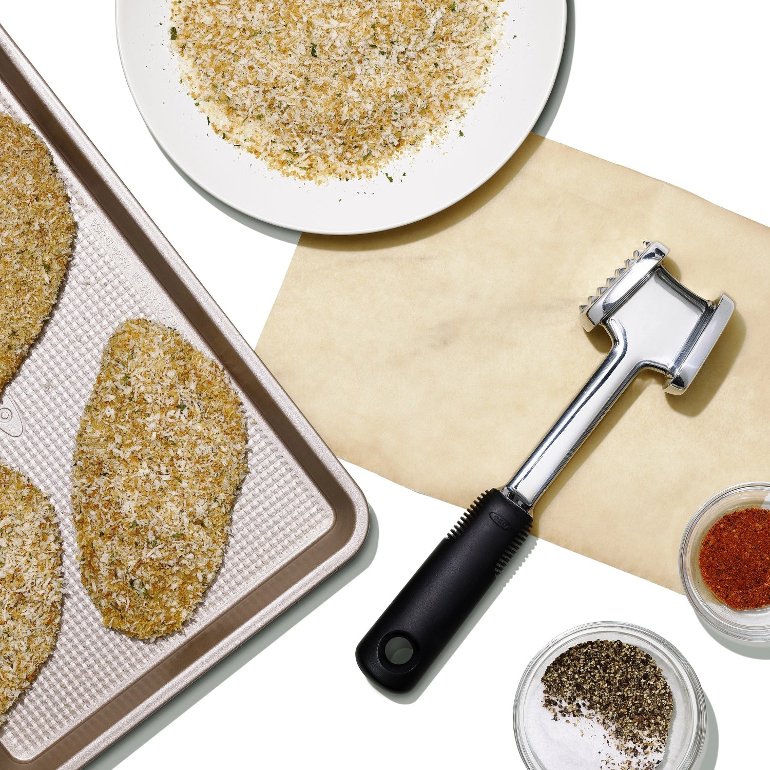 Der OXO Good Grips Fleischhammer, 25x5.5 cm, ist ein praktischer Küchenhelfer zum Zartklopfen von Fleisch, mit ergonomischem Griff für einfachen Gebrauch.