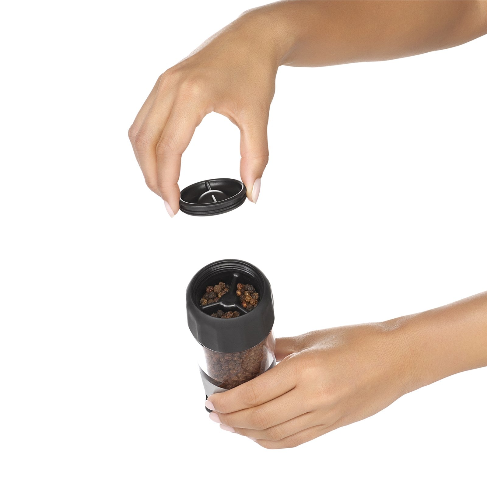 Die OXO Good Grips Pfeffermühle: Ergonomisch, langlebig, aus Edelstahl, mit stufenlosem Mahlgrad und spülmaschinenfest.