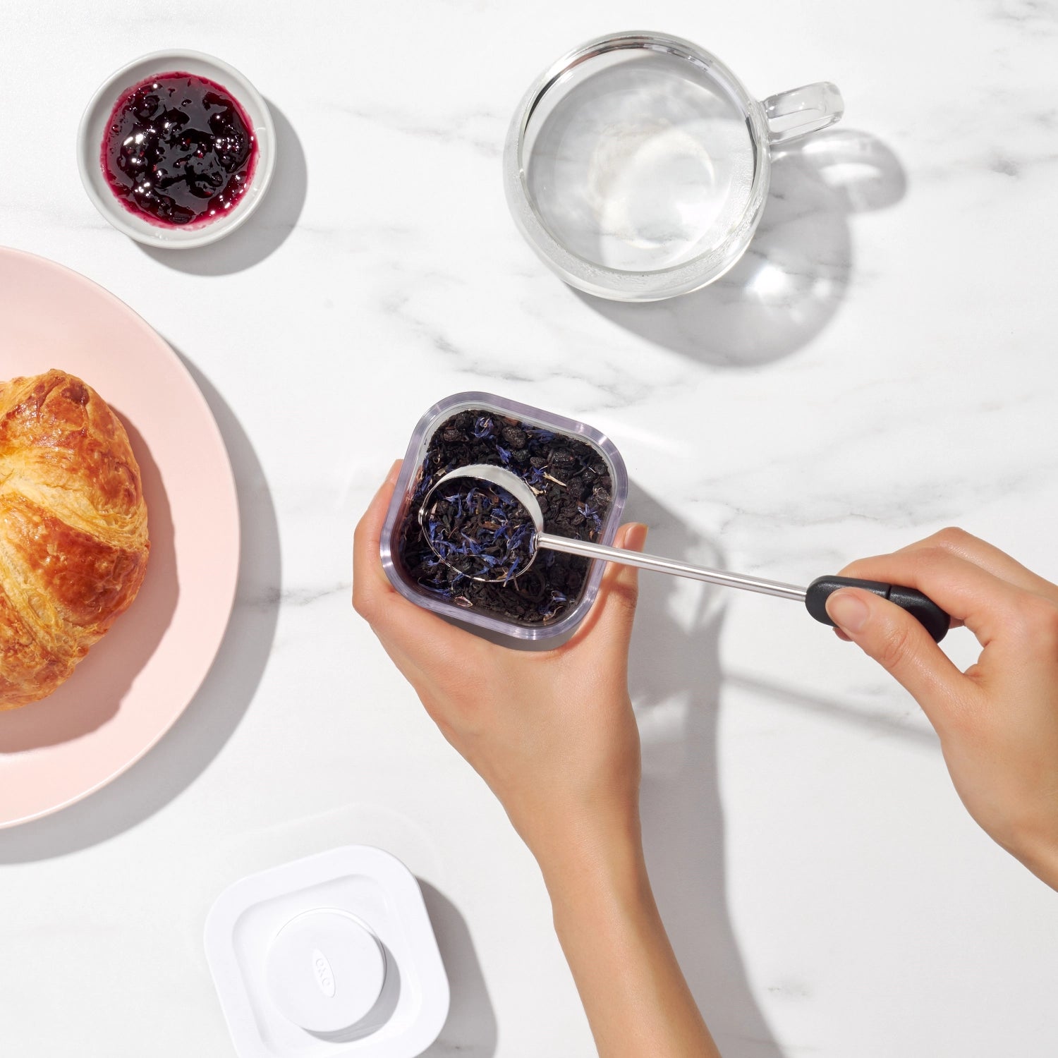 Tee-ei mit Drehverschluss