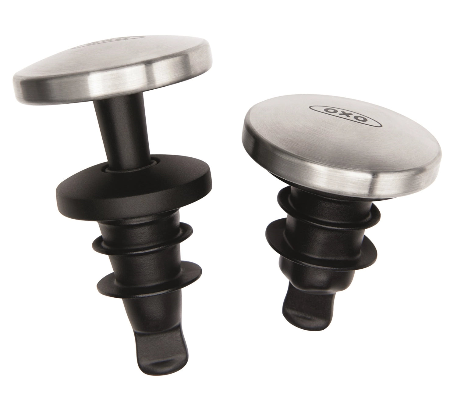 Good Grips Steel Weinflaschenverschluss, 2er Set in Silber präsentiert im Onlineshop von KAQTU Design AG. Barzubehör ist von OXO
