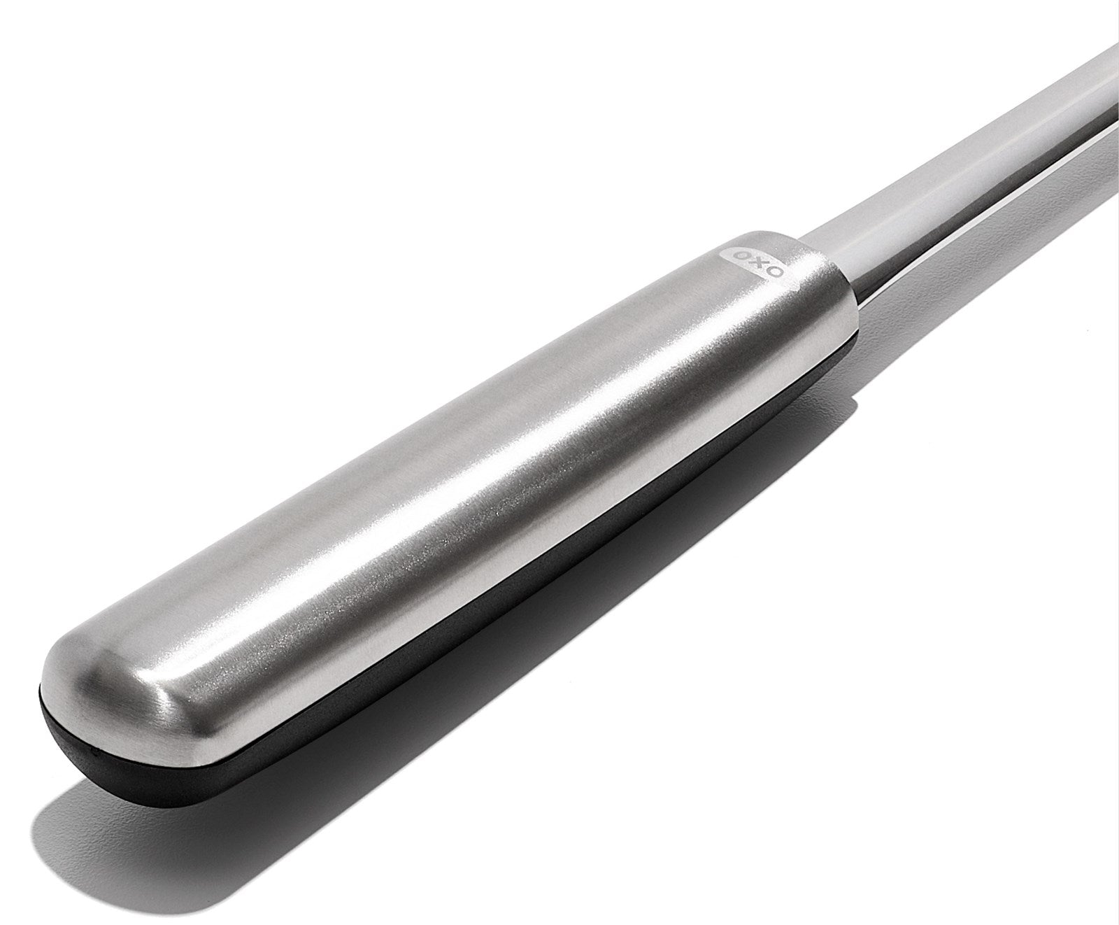 Entdecken Sie den OXO Good Grips Steel Wender – Ihr stilvoller und robuster Küchenpartner für müheloses Wenden und Servieren.