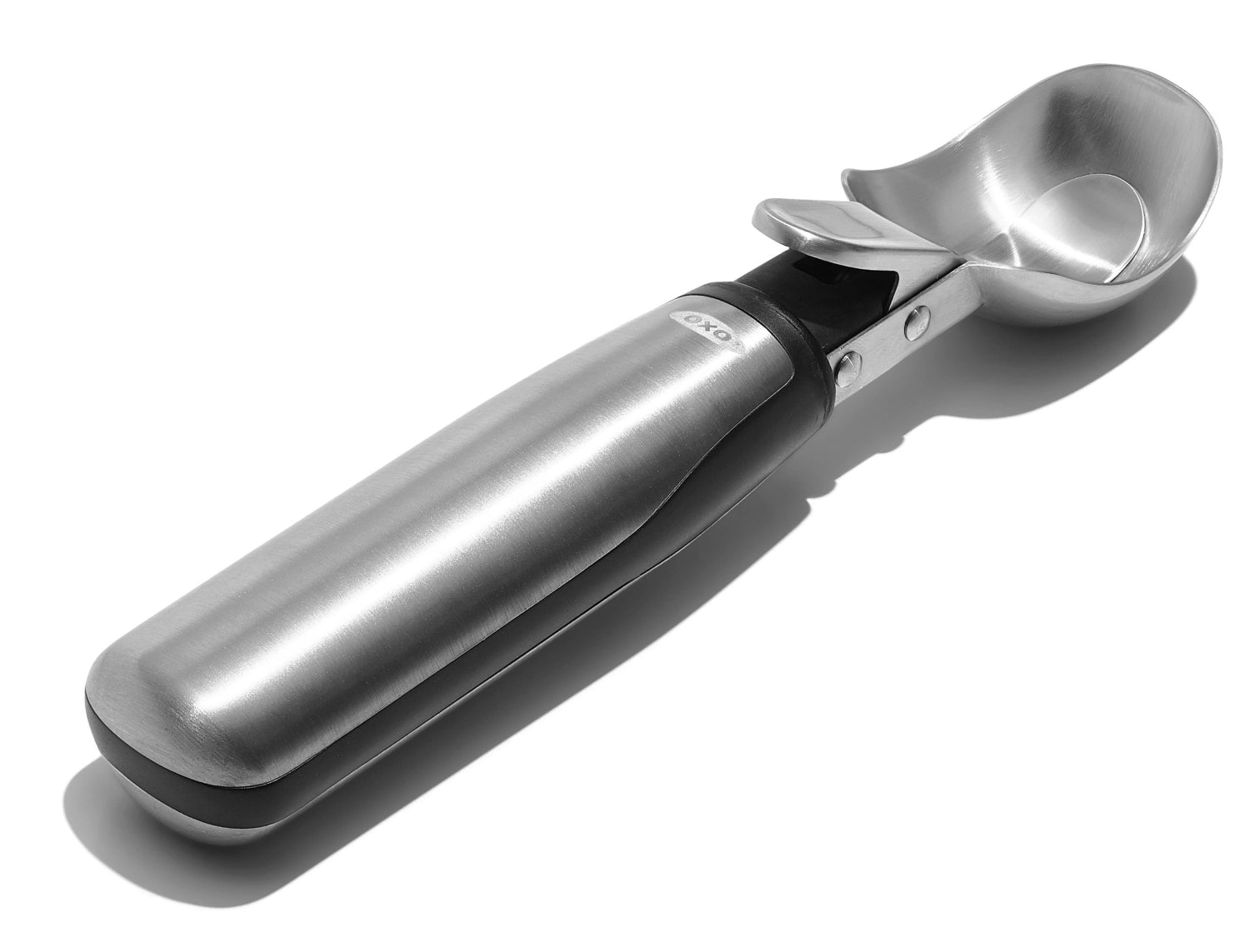Hochwertiger OXO Good Grips Steel Glace Löffel, 19.6x4.4cm, aus langlebigem Edelstahl, perfekt für das Servieren und Anrichten von Speisen.