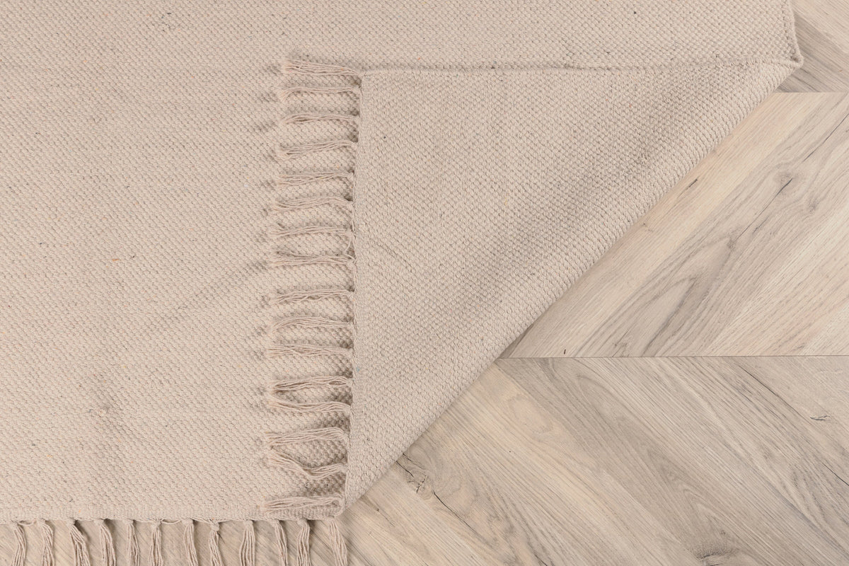 Panipat Teppich in Beige präsentiert im Onlineshop von KAQTU Design AG. Teppich ist von Venture Home