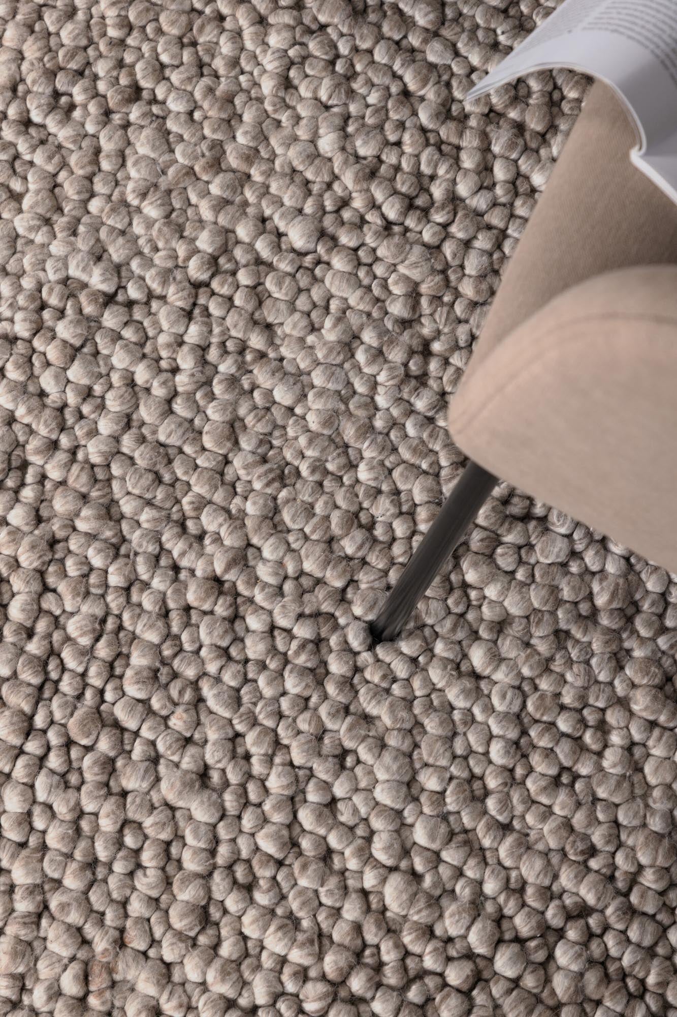 Jajru Teppich in Beige präsentiert im Onlineshop von KAQTU Design AG. Teppich ist von Venture Home