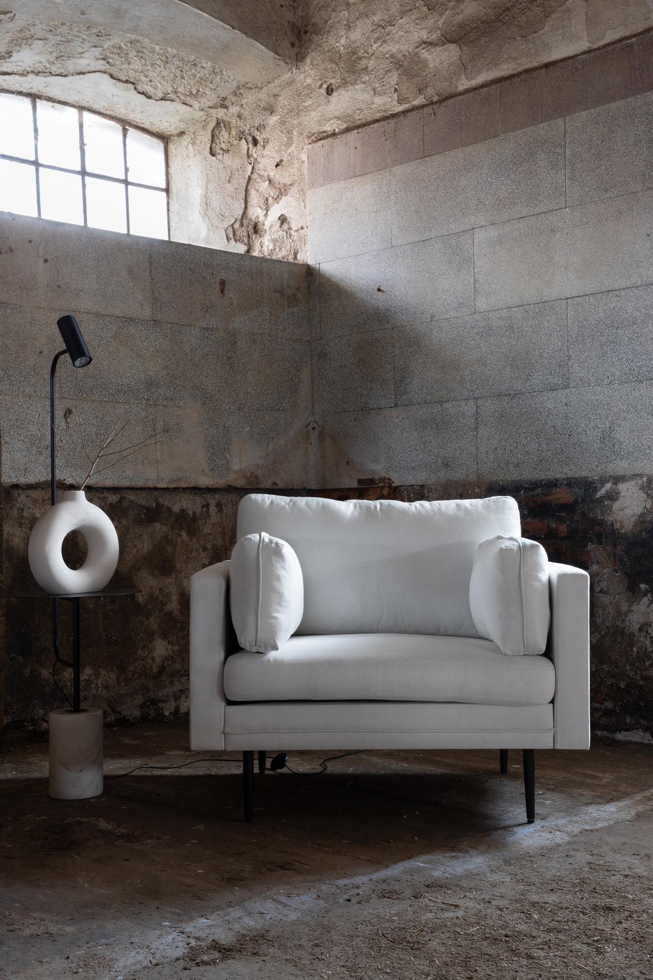 Boom Sessel von Venture Home: Modernes Design trifft auf Gemütlichkeit.