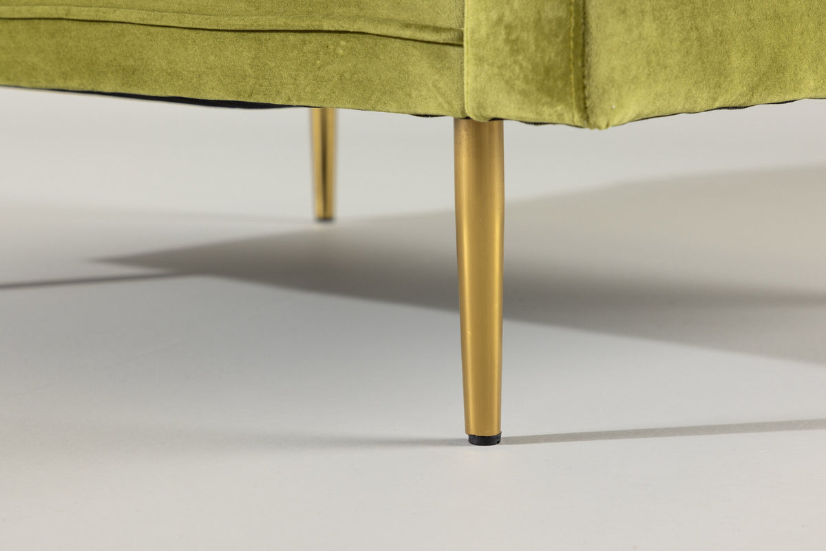 Boom Sessel in Grün präsentiert im Onlineshop von KAQTU Design AG. Sessel mit Armlehnen ist von Venture Home