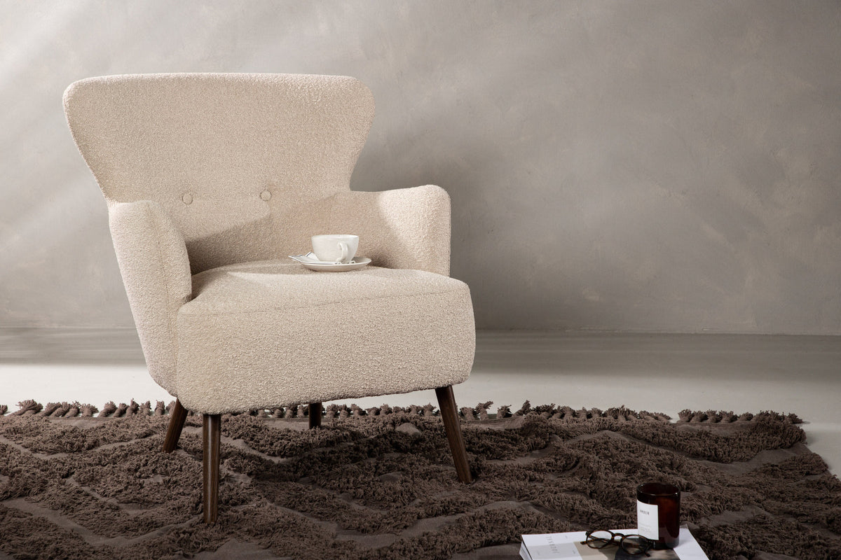 Lincoln Sessel in Beige präsentiert im Onlineshop von KAQTU Design AG. Sessel mit Armlehnen ist von Venture Home