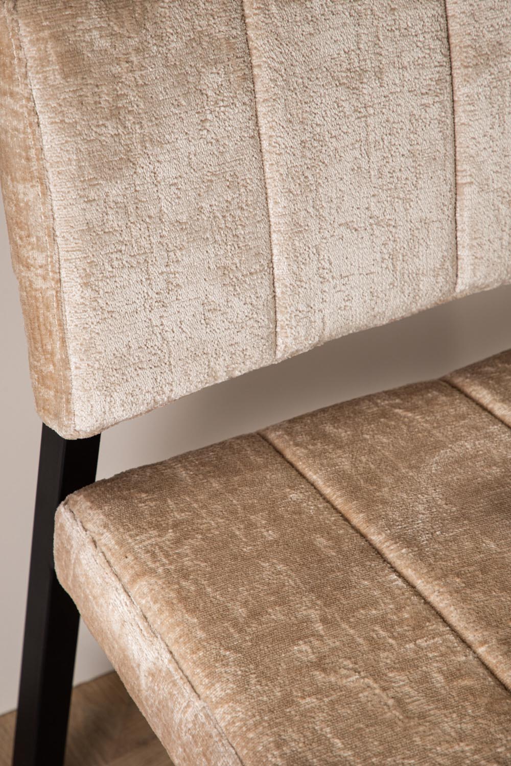 Monett Sessel in Beige präsentiert im Onlineshop von KAQTU Design AG. Sessel ist von Venture Home