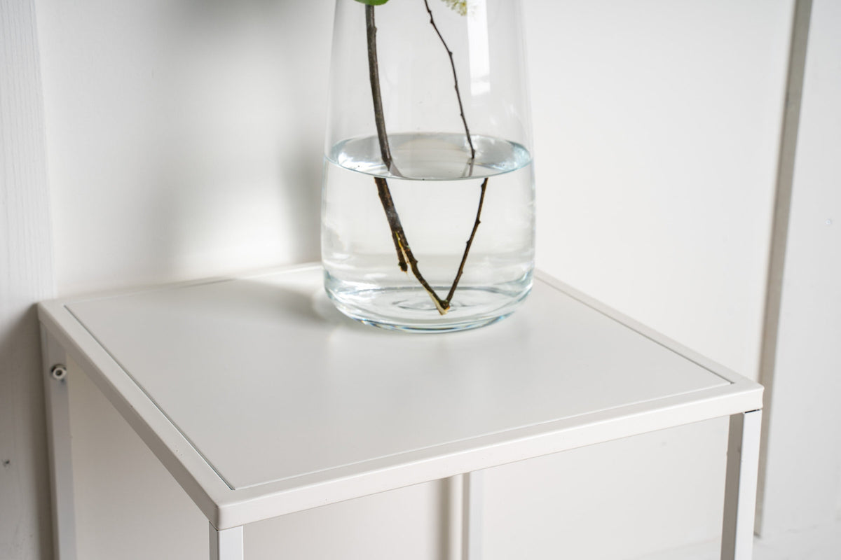 Staal Beistelltisch in Weiss präsentiert im Onlineshop von KAQTU Design AG. Beistelltisch ist von Venture Home