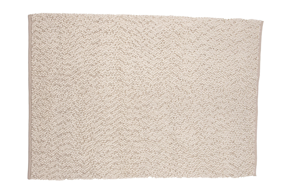 Jajru Teppich in Weiss präsentiert im Onlineshop von KAQTU Design AG. Teppich ist von Venture Home
