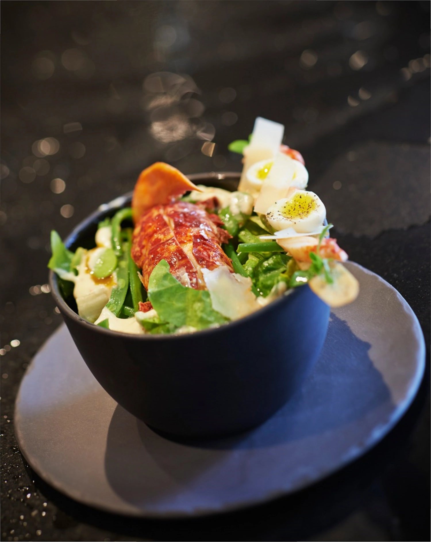 Plate round, black Ø 20 cm, slate style