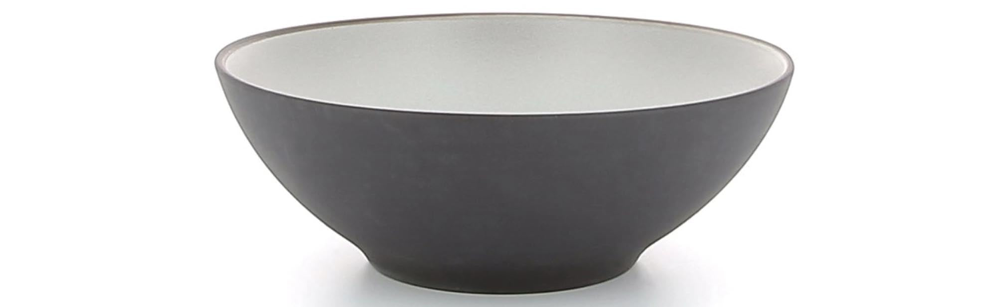 Elegante Equinoxe Suppenschalen von Revol: 15 cm Ø, 5,6 cm H, aus robustem Porzellan. Ideal für Suppen, Eintöpfe, Salate. Stilvoll und langlebig.
