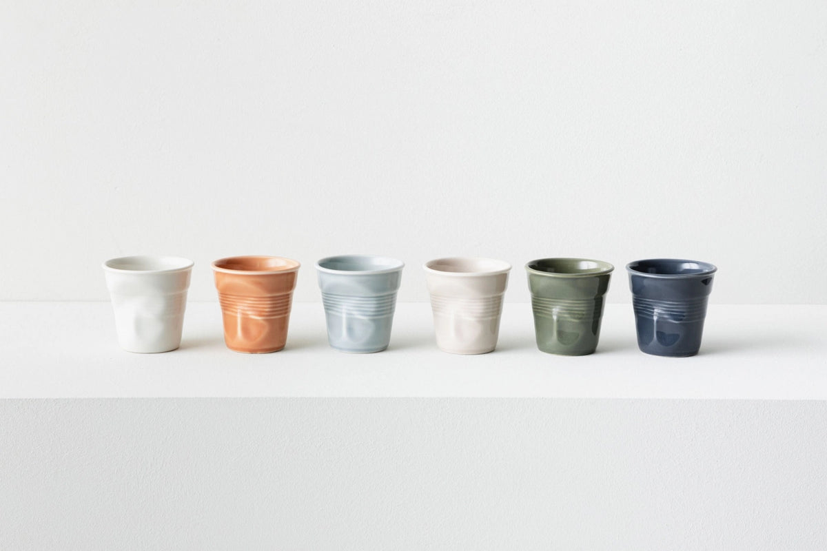 Espresso Knitterbecher 8 cl in Blau präsentiert im Onlineshop von KAQTU Design AG. Espressotassen ist von Revol