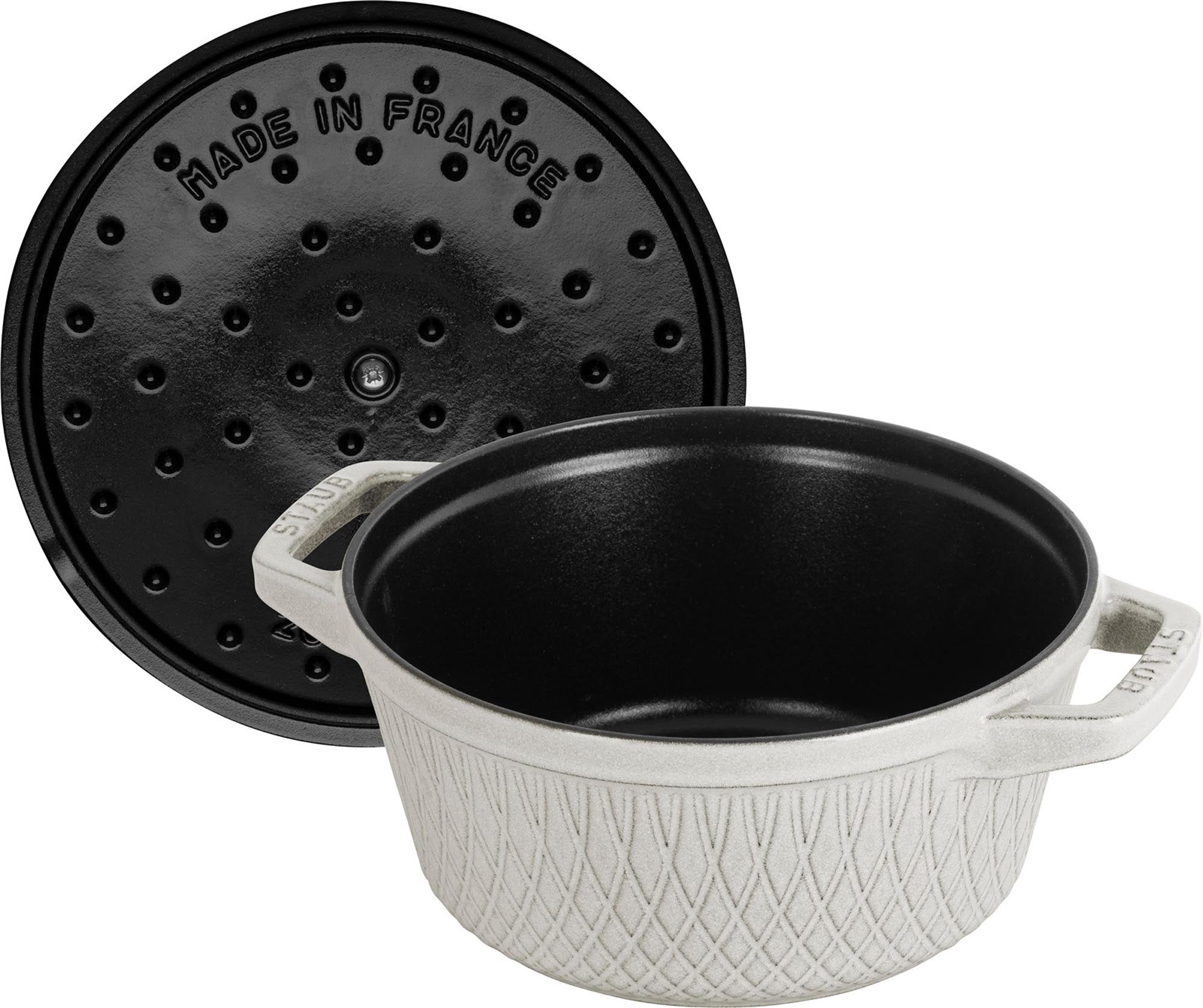 Staub Twisted Cocotte 2.29l: Perfekte Symbiose aus Stil und Nutzen.