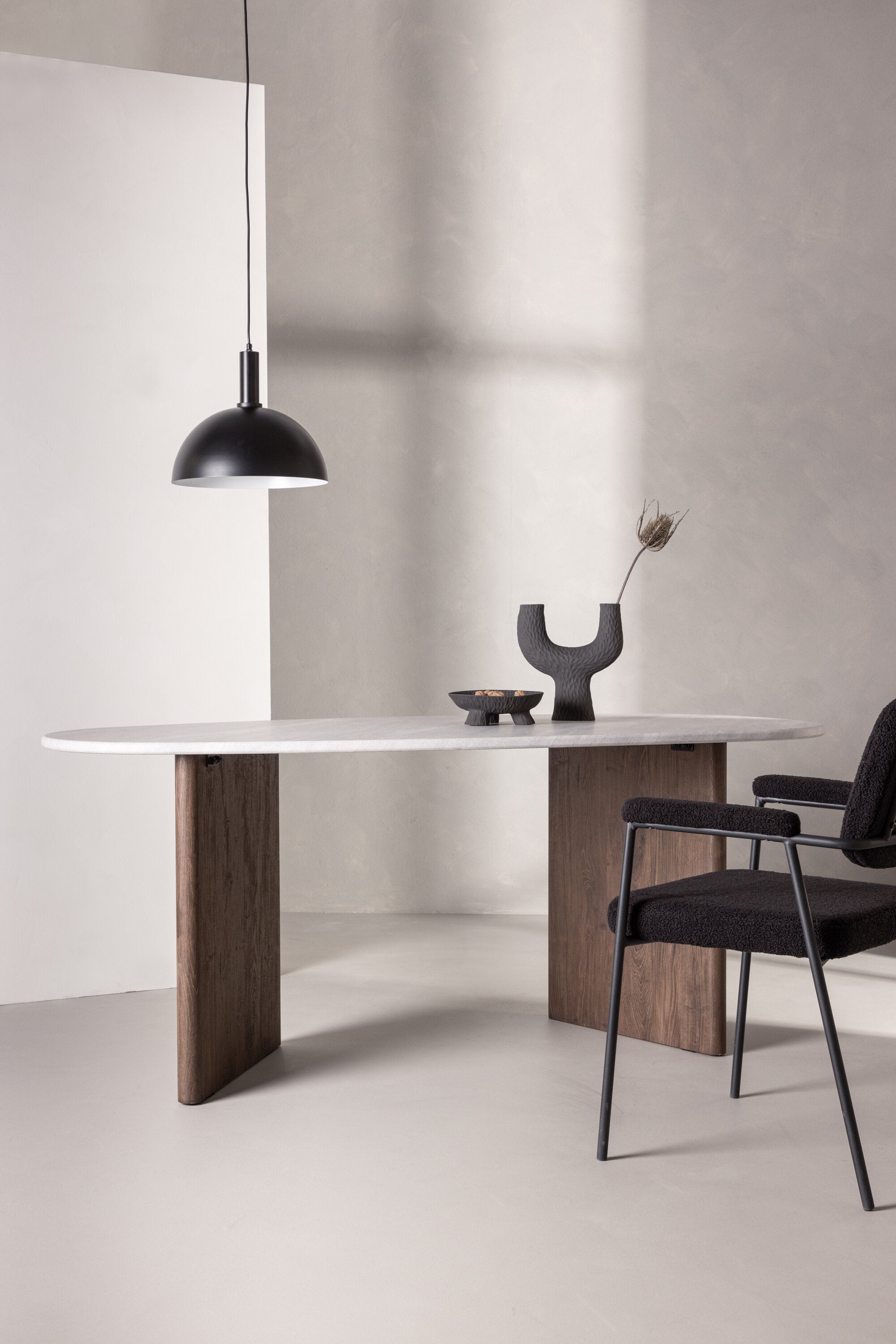 Grönvik Tisch in Hellgrau präsentiert im Onlineshop von KAQTU Design AG. Esstisch ist von Venture Home