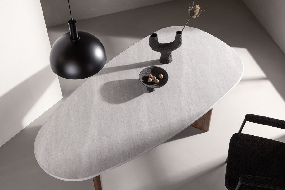 Grönvik Tisch in Hellgrau präsentiert im Onlineshop von KAQTU Design AG. Esstisch ist von Venture Home