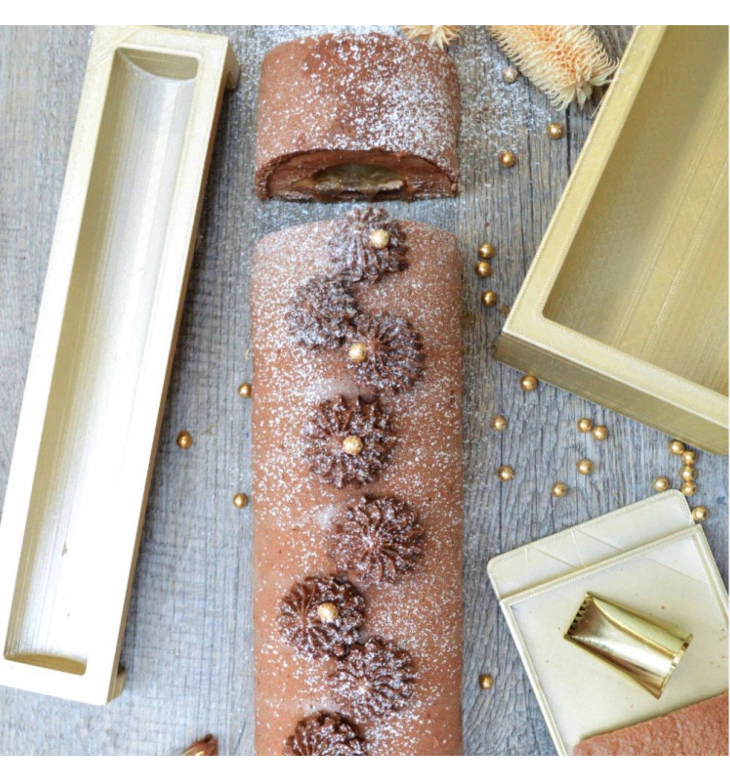 Silikonform Bûche 25cm von Scrap Cooking, ideal für kreative Backprojekte und perfekte Bûche de Noël, flexibel und leicht zu reinigen.