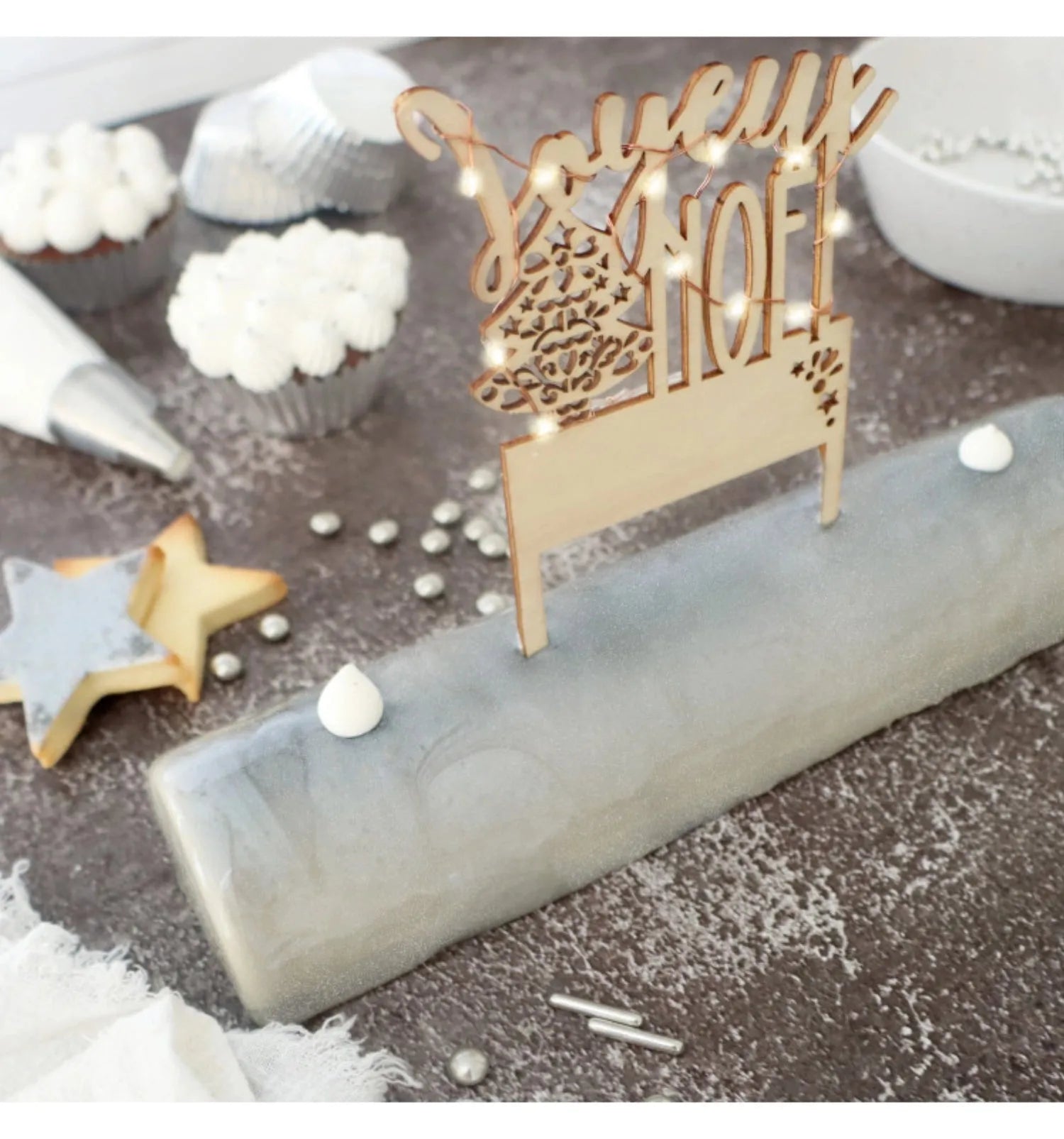 Cake Topper mit LED-Beleuchtung Merry Christmas