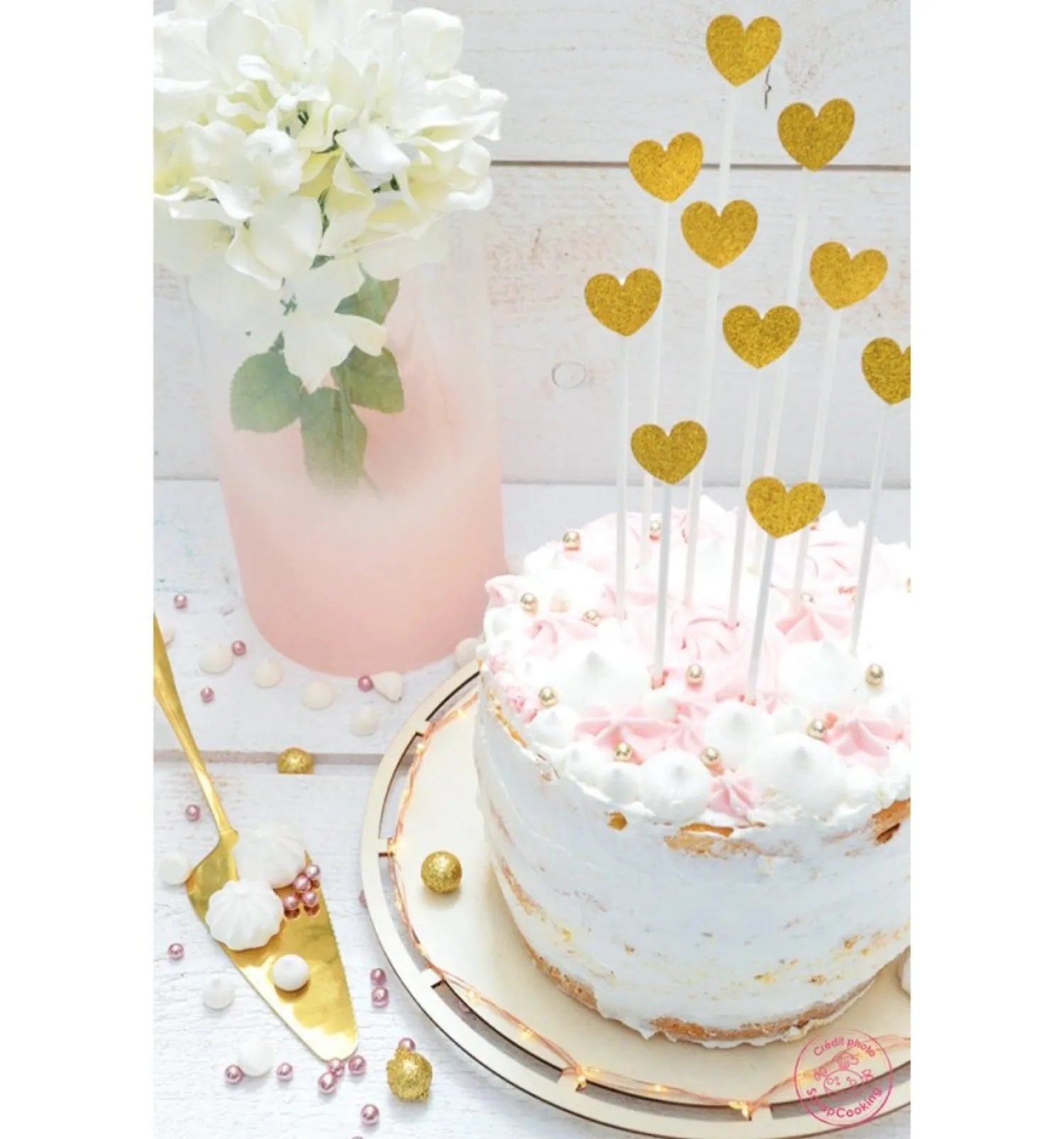 Elegante goldene Herz-Cake Toppers im 10er Set von Scrap Cooking.