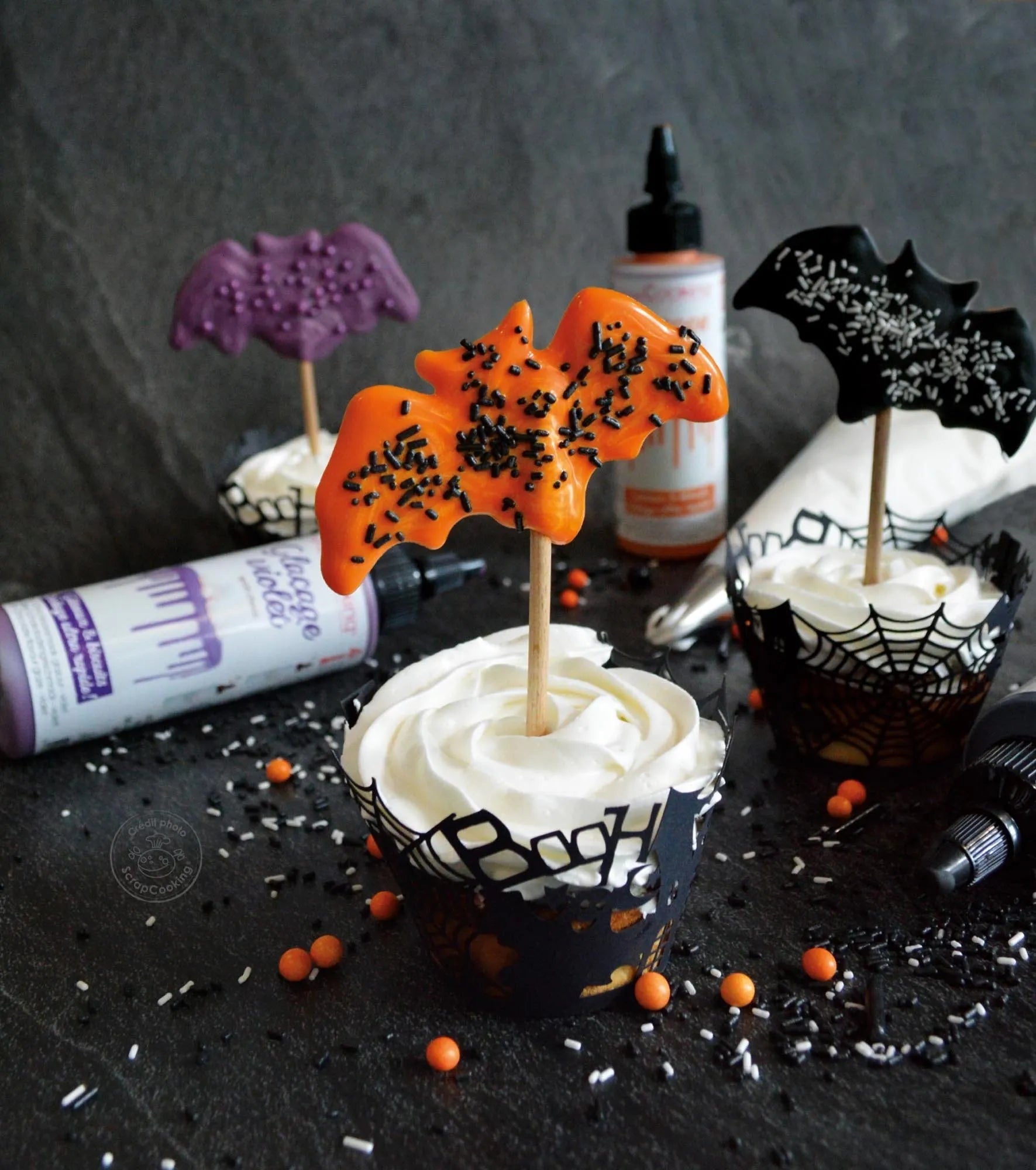 Gruselige Cupcake-Wrappers für schaurige Halloween-Leckereien.