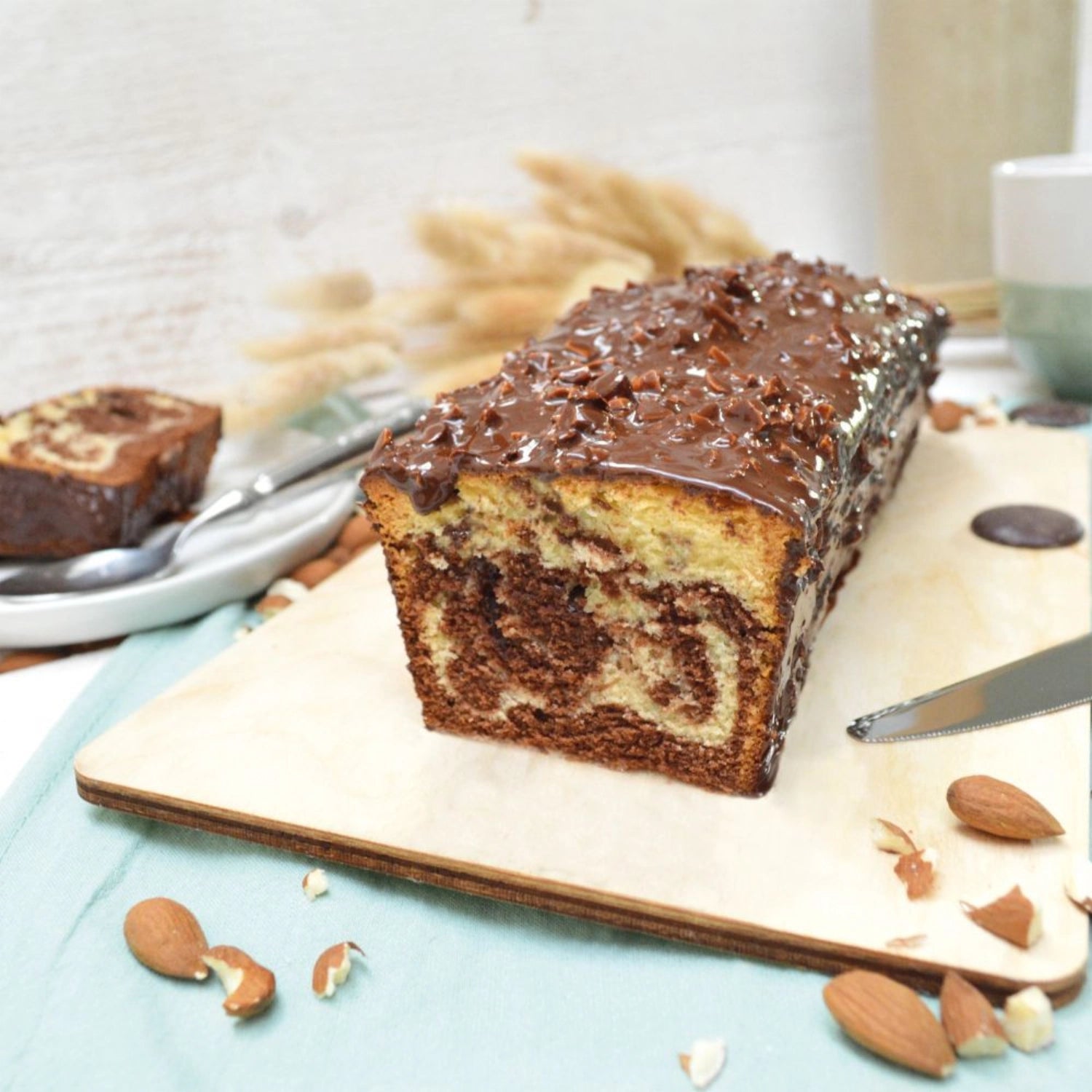 Cremige Schokoladenkouverture Au Lait 190g von Scrap Cooking, ideal zum Dekorieren und Verfeinern von süßen Köstlichkeiten.