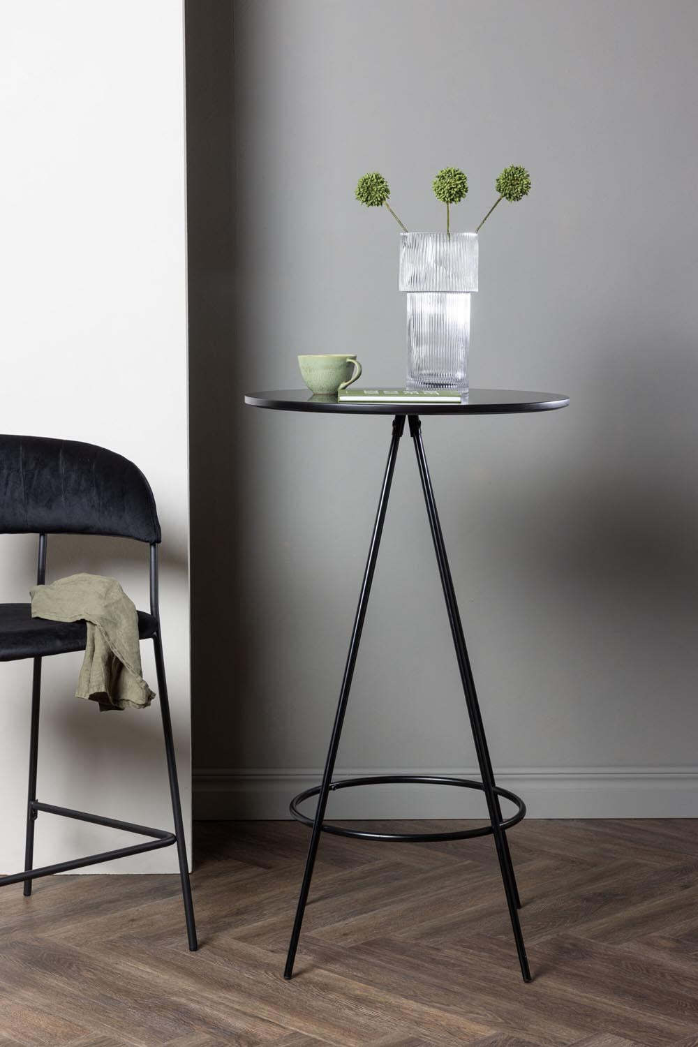 Bistro Bartisch in Schwarz präsentiert im Onlineshop von KAQTU Design AG. Hochtisch ist von Venture Home