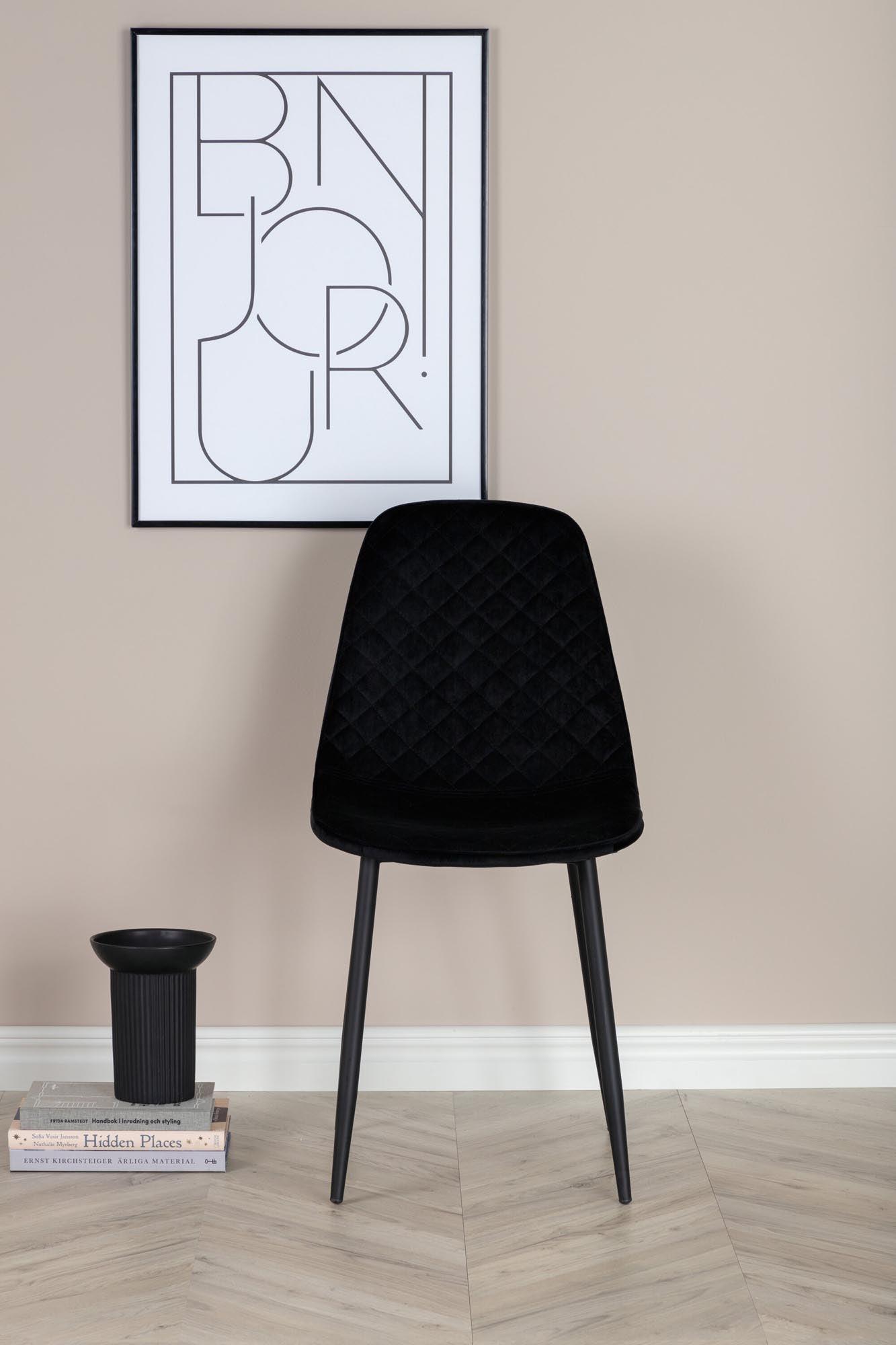 Polar Diamond Stuhl in Schwarz/Schwarz präsentiert im Onlineshop von KAQTU Design AG. Stuhl ist von Venture Home