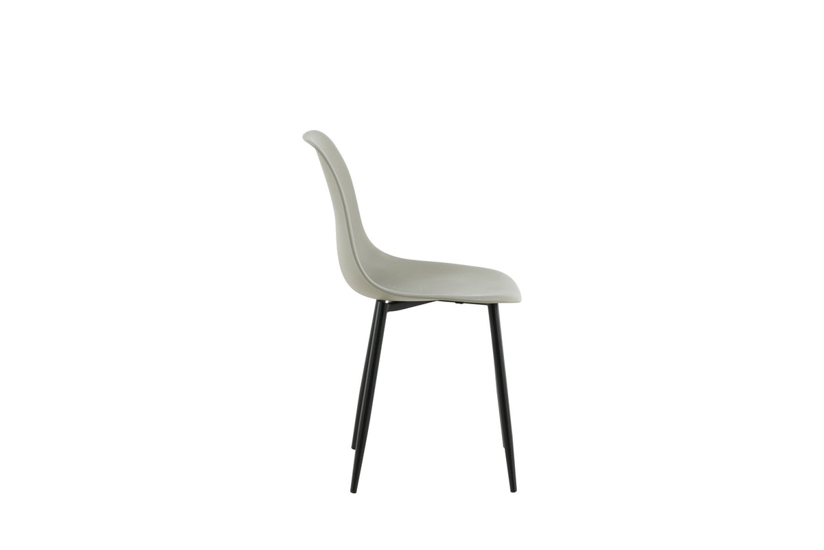 Polar Stuhl Plastic in Grau präsentiert im Onlineshop von KAQTU Design AG. Stuhl ist von Venture Home
