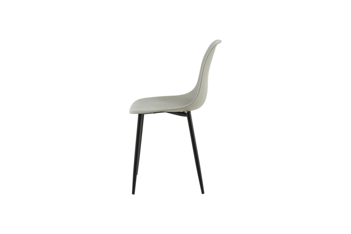Polar Stuhl Plastic in Grau präsentiert im Onlineshop von KAQTU Design AG. Stuhl ist von Venture Home