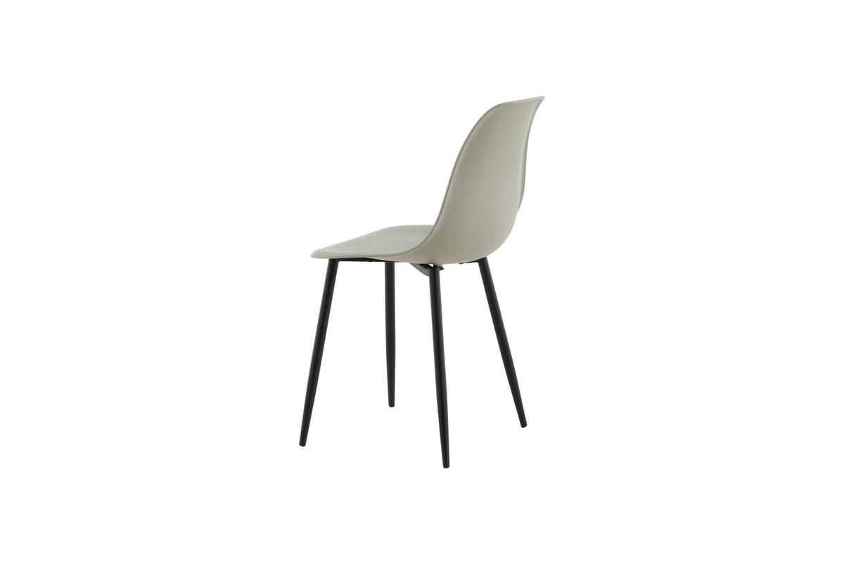 Polar Stuhl Plastic in Grau präsentiert im Onlineshop von KAQTU Design AG. Stuhl ist von Venture Home