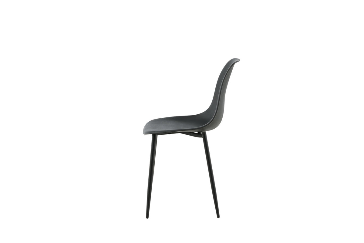 Polar Stuhl Plastic in Schwarz präsentiert im Onlineshop von KAQTU Design AG. Stuhl ist von Venture Home