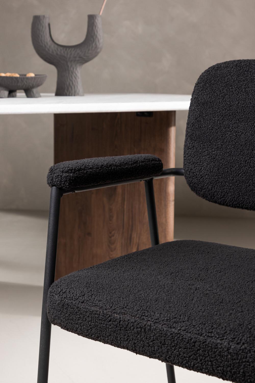 Yesterday  Stuhl in Schwarz präsentiert im Onlineshop von KAQTU Design AG. Stuhl mit Armlehne ist von Venture Home