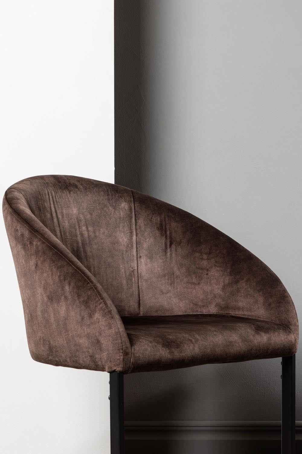 Evening Stuhl in Dunkelbraun präsentiert im Onlineshop von KAQTU Design AG. Schalenstuhl ist von Venture Home