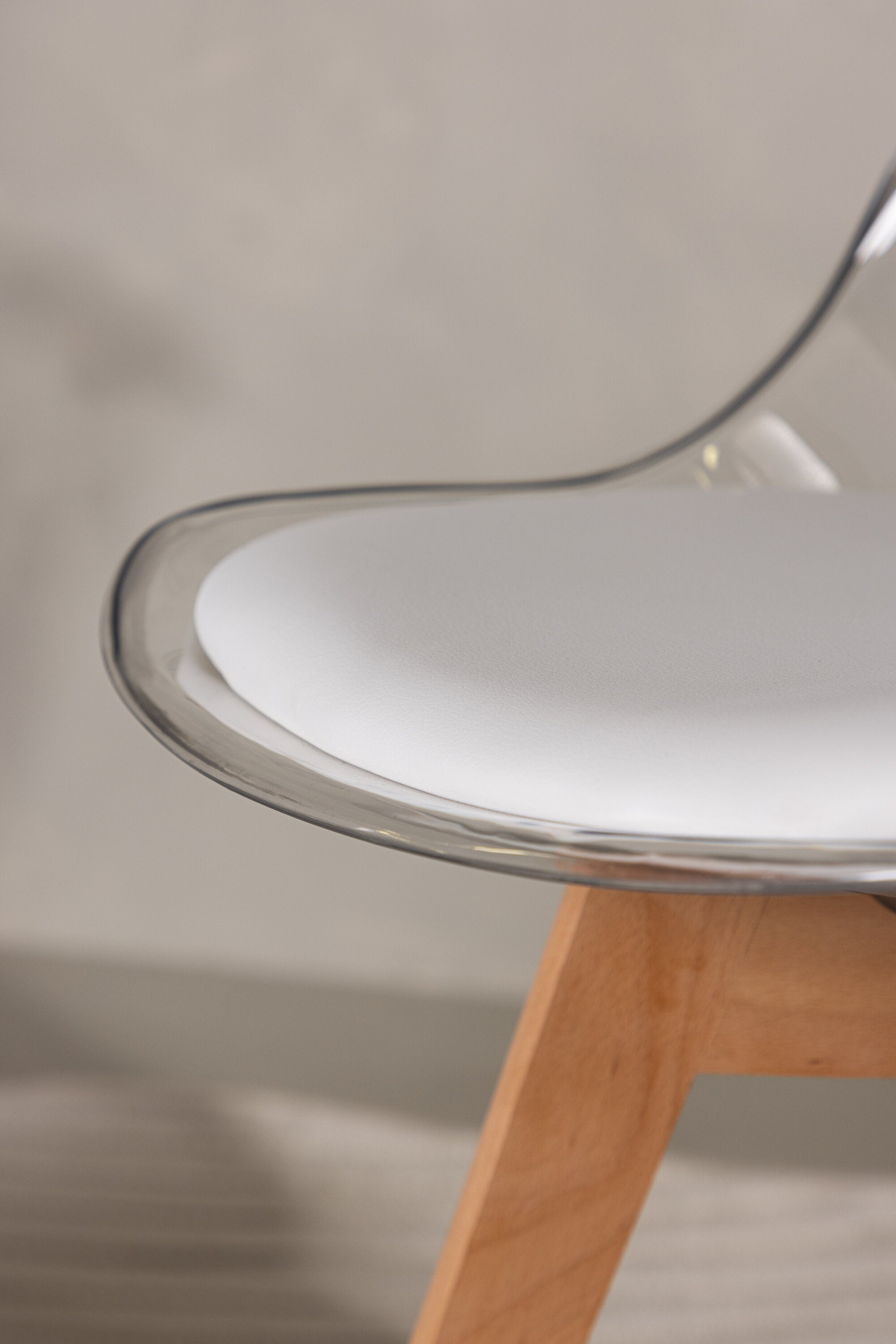 Edvin Stuhl in Natur präsentiert im Onlineshop von KAQTU Design AG. Stuhl ist von Venture Home