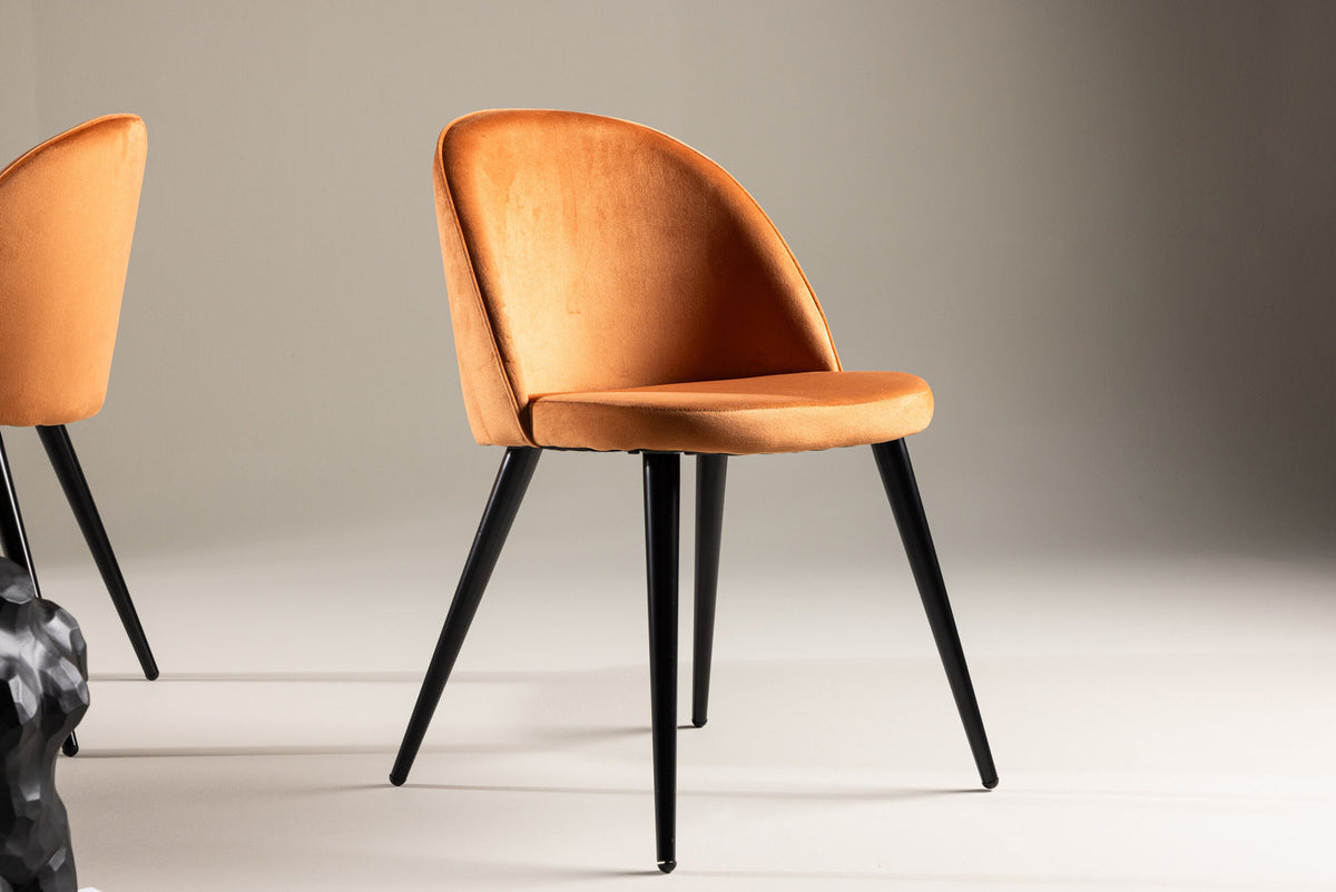 Velvet Matstol Stuhl in Rostiges Orange / Schwarz präsentiert im Onlineshop von KAQTU Design AG. Schalenstuhl ist von Venture Home