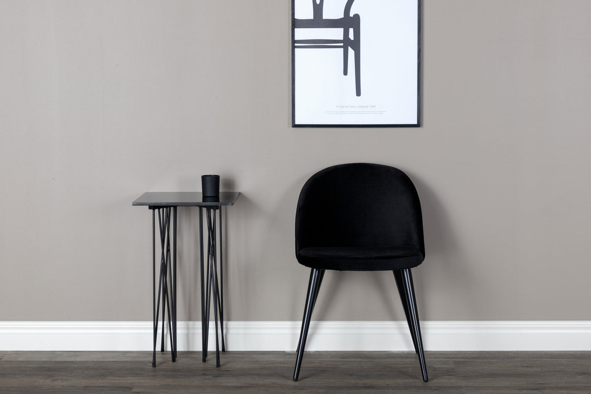 Velvet Matstol Stuhl in Schwarz präsentiert im Onlineshop von KAQTU Design AG. Schalenstuhl ist von Venture Home